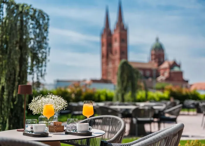 Diaco Boutique Hotel